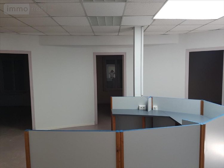 Location fonds et murs commerciaux La Flèche 72200 Sarthe 201 m2  1200 euros