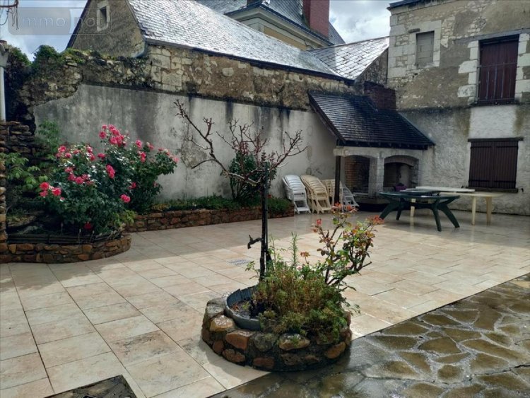 Maison a vendre Luché-Pringé 72800 Sarthe 216 m2 8 pièces 159000 euros