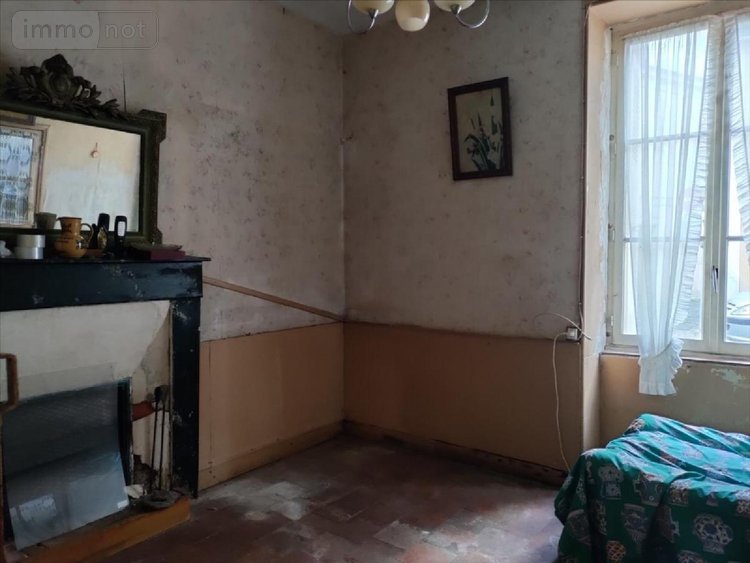 Maison a vendre Luché-Pringé 72800 Sarthe 140 m2 10 pièces 43000 euros