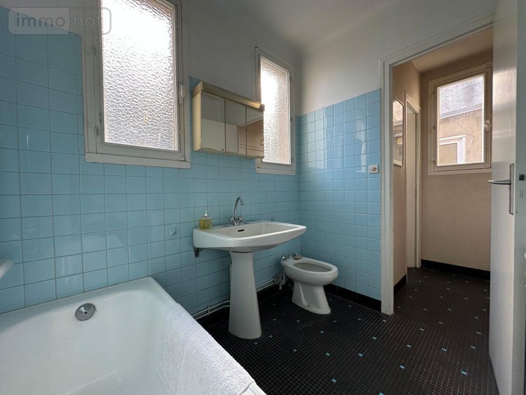 Immeuble a vendre Douarnenez 29100 Finistère 241 m2  212360 euros