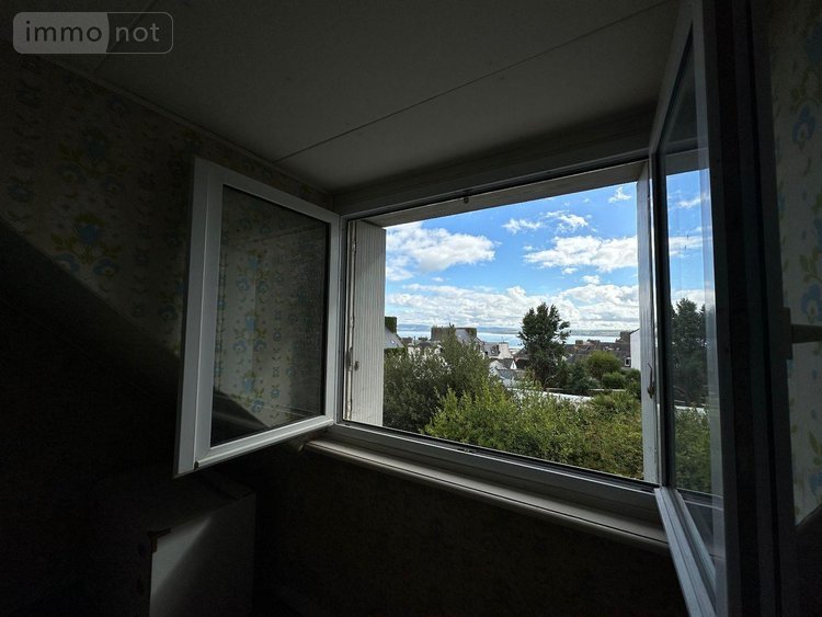 Immeuble a vendre Douarnenez 29100 Finistère 241 m2  212360 euros