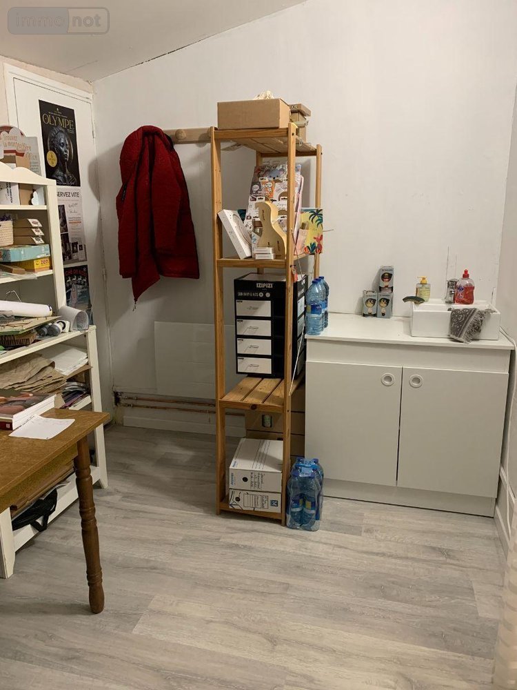 Location fonds et murs commerciaux Bailleul 59270 Nord 56 m2  762 euros