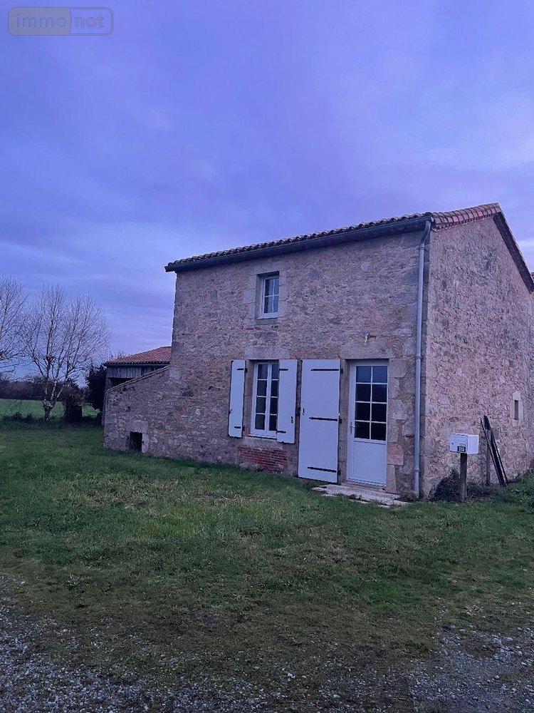 Location maison Beaurepaire 85500 Vendée 52 m2  495 euros