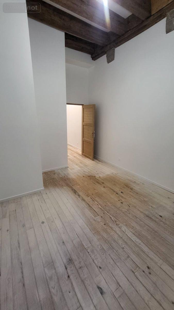 Location appartement Chambéry 73000 Savoie 60 m2 3 pièces 900 euros