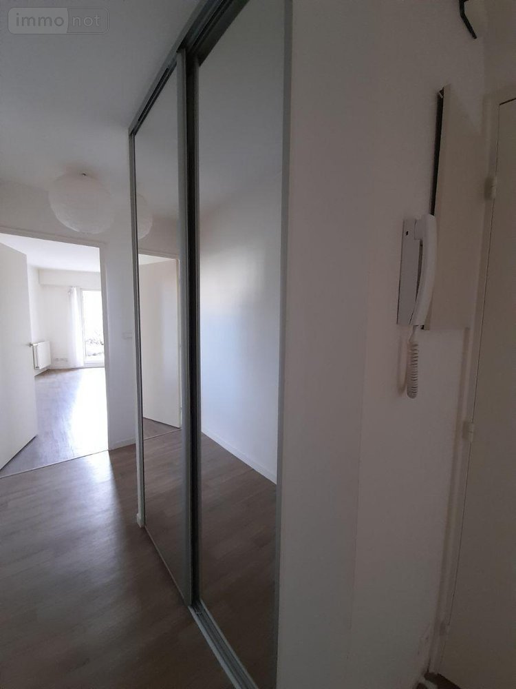 Location appartement Rennes 35000 Ille-et-Vilaine 41 m2 2 pièces 815 euros