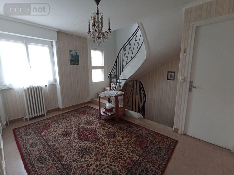 Maison a vendre Condé-en-Normandie 14110 Calvados 215 m2 8 pièces 157750 euros