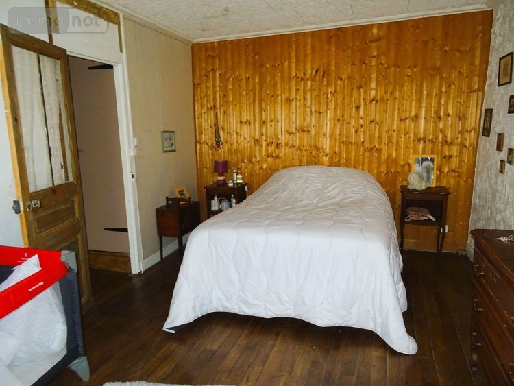 Immeuble a vendre Chauvigny 86300 Vienne 131 m2  172200 euros