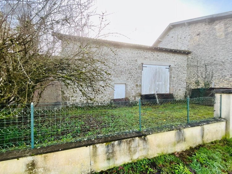 Maison a vendre Ambazac 87240 Haute-Vienne 141 m2 6 pièces 184000 euros