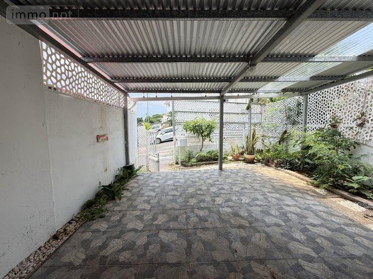 Maison a vendre Sainte-Clotilde 97490 Réunion 83 m2 4 pièces 254000 euros