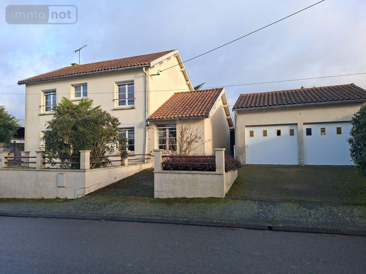 Maison a vendre Nueil-les-Aubiers 79250 Deux-Sèvres 121 m2 7 pièces 168800 euros