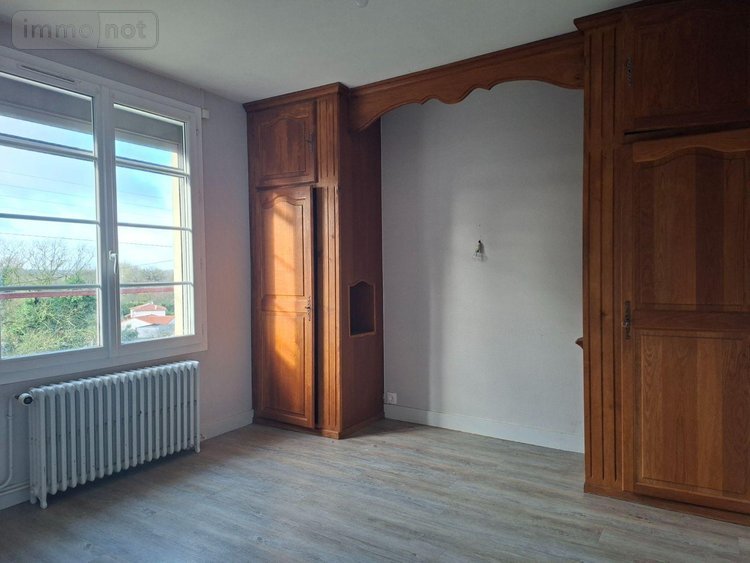 Maison a vendre Nueil-les-Aubiers 79250 Deux-Sèvres 121 m2 7 pièces 168800 euros