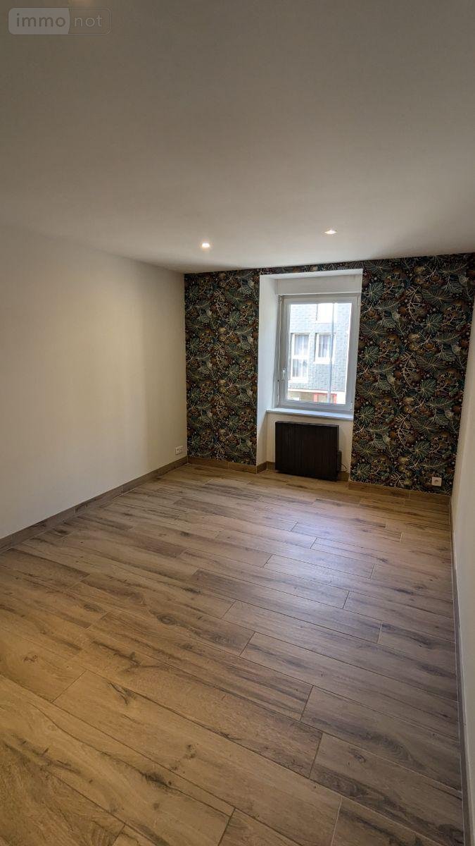 Immeuble a vendre Landivisiau 29400 Finistère 153 m2  197800 euros
