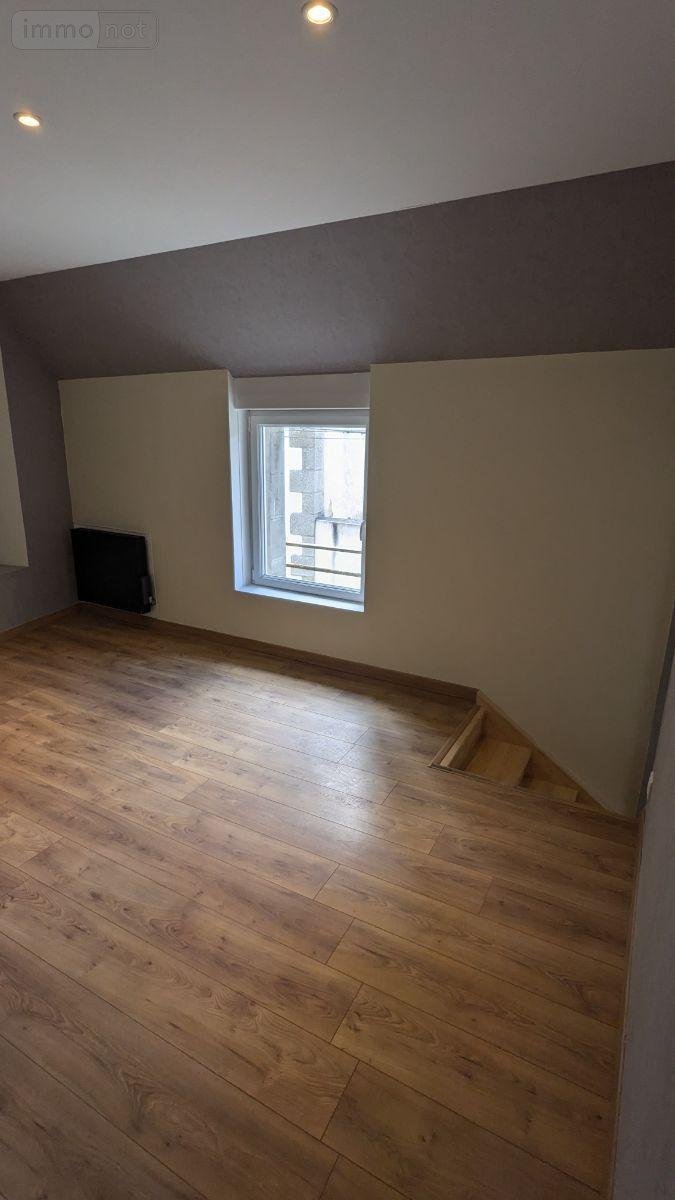 Immeuble a vendre Landivisiau 29400 Finistère 153 m2  197800 euros