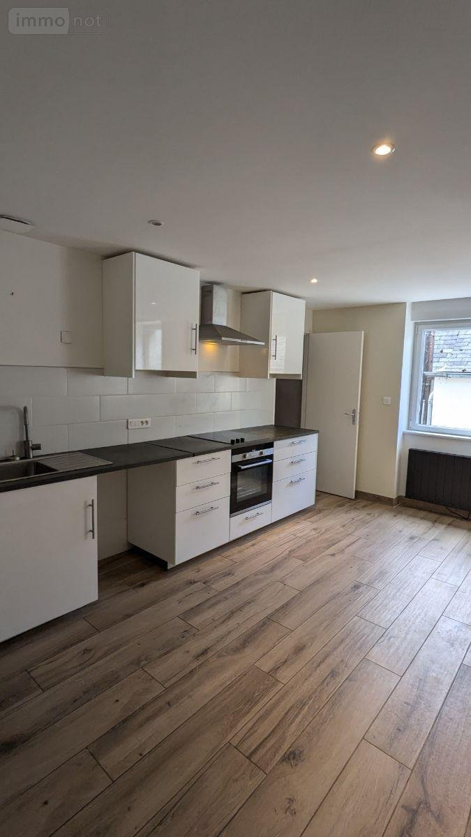 Immeuble a vendre Landivisiau 29400 Finistère 153 m2  197800 euros