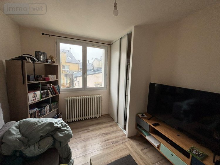 Immeuble a vendre Lesneven 29260 Finistère 188 m2  275600 euros