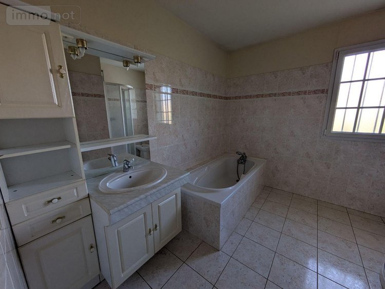 Maison a vendre Changé 72560 Sarthe 135 m2 6 pièces 319300 euros