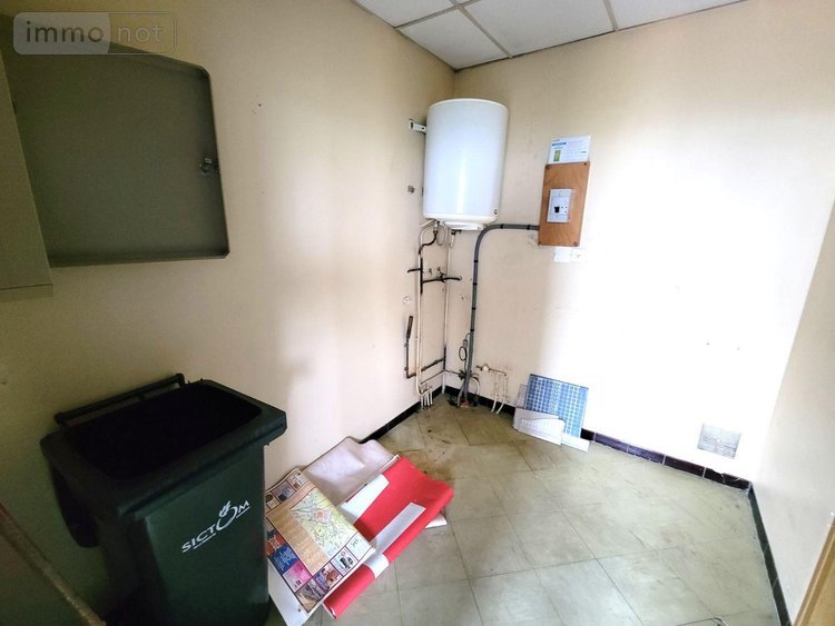 Fonds et murs commerciaux a vendre Châteaudun 28200 Eure-et-Loir 67 m2  81200 euros