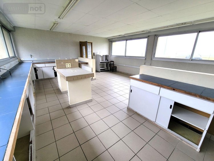Fonds et murs commerciaux a vendre Châteaudun 28200 Eure-et-Loir 67 m2  81200 euros