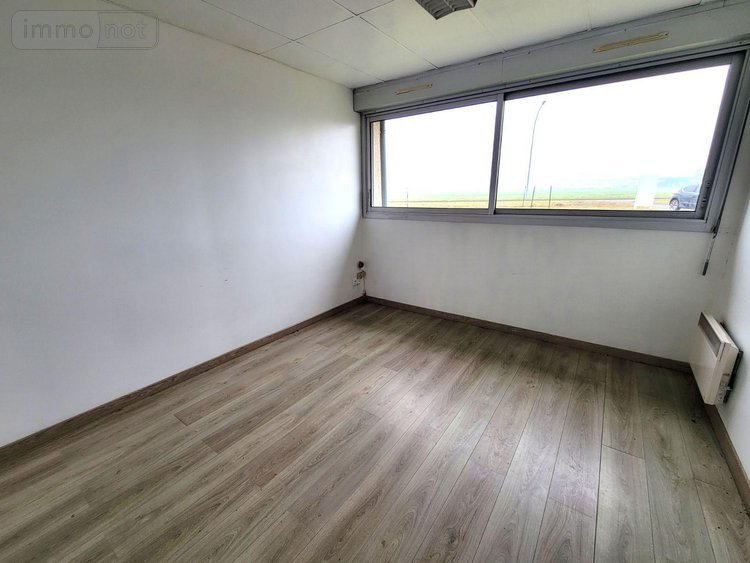 Fonds et murs commerciaux a vendre Châteaudun 28200 Eure-et-Loir 67 m2  81200 euros