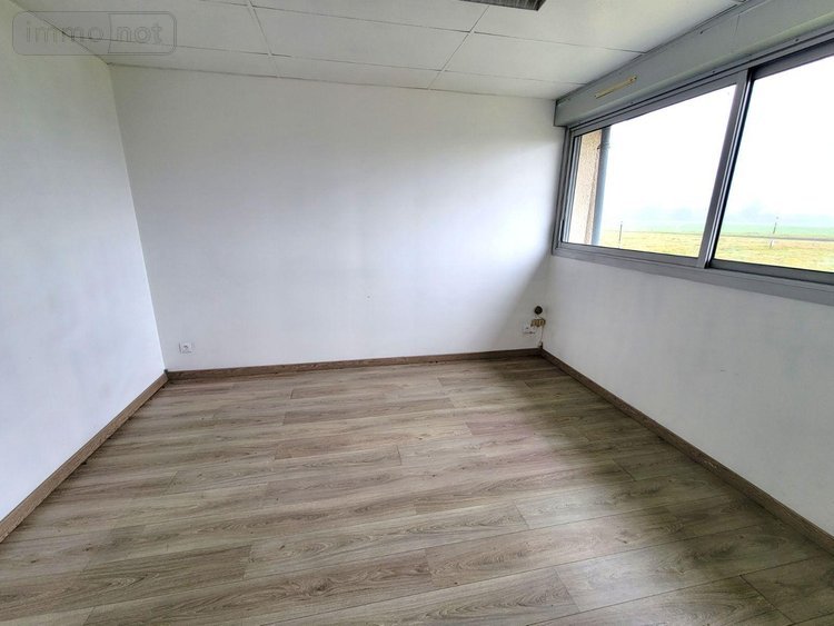 Fonds et murs commerciaux a vendre Châteaudun 28200 Eure-et-Loir 67 m2  81200 euros