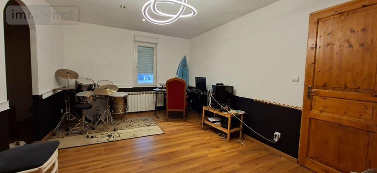 Maison a vendre Crécy-sur-Serre 02270 Aisne 200 m2 8 pièces 183750 euros