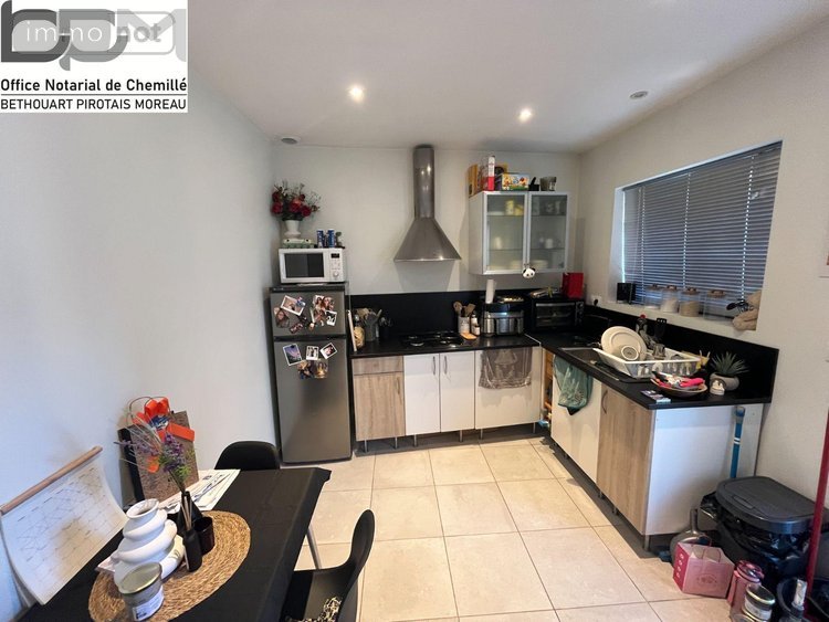 Appartement a vendre Chemillé-en-Anjou 49120 Maine-et-Loire 140 m2 6 pièces 310500 euros