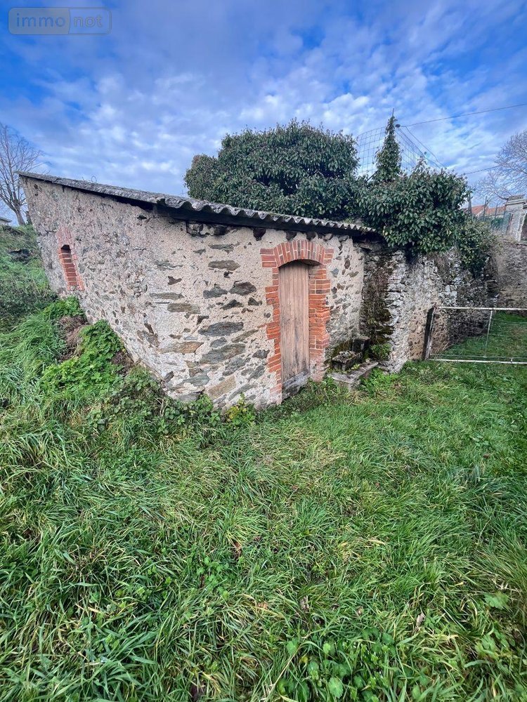 Appartement a vendre Chemillé-en-Anjou 49120 Maine-et-Loire 140 m2 6 pièces 310500 euros