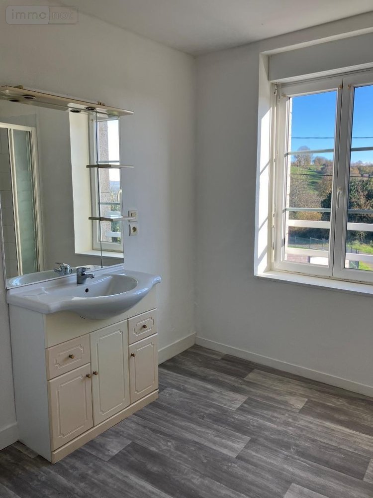 Location appartement Saint-Jean-de-la-Haize 50300 Manche 65 m2 3 pièces 434 euros