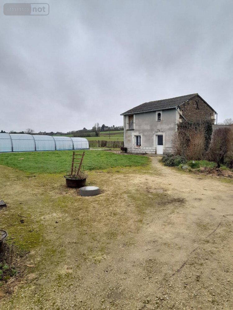 Maison a vendre Verrue 86420 Vienne 95 m2 10 pièces 171600 euros