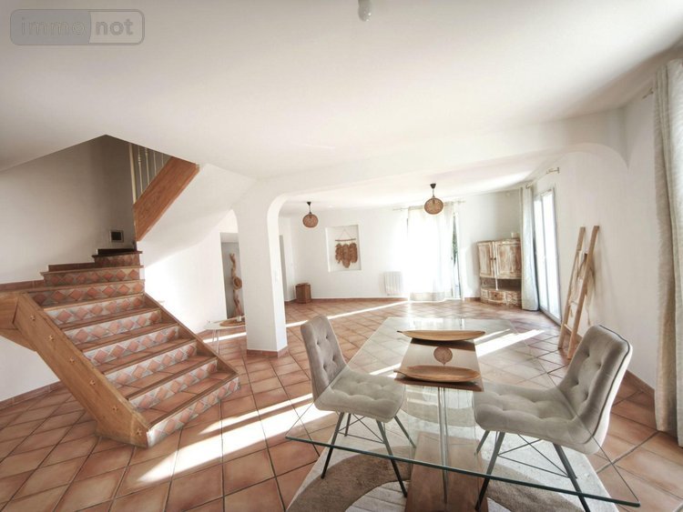 propriete a vendre Mouriès 13890 Bouches-du-Rhône 211 m2 7 pièces 688000 euros