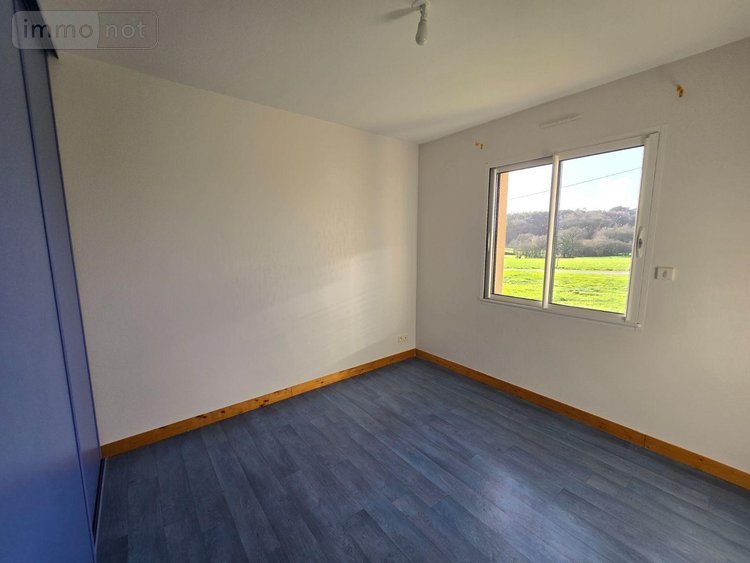 Location maison Saint-Jacut-les-Pins 56220 Morbihan 163 m2 8 pièces 1022 euros