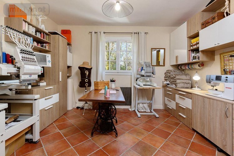 Maison a vendre Aix-en-Provence 13090 Bouches-du-Rhône 241 m2 7 pièces 1390000 euros