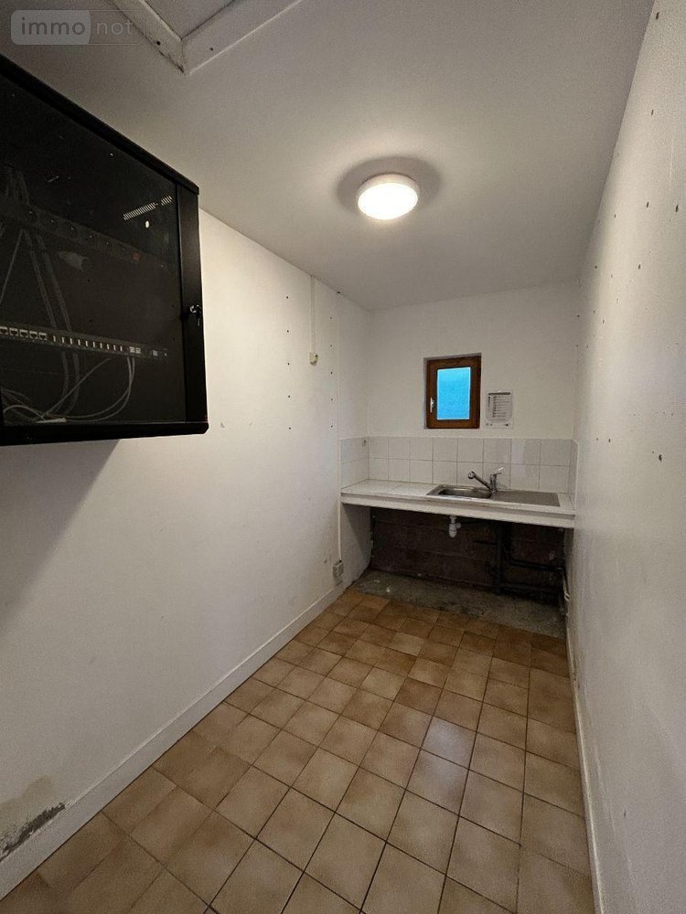 Fonds et murs commerciaux a vendre Agon-Coutainville 50230 Manche 69 m2  525250 euros