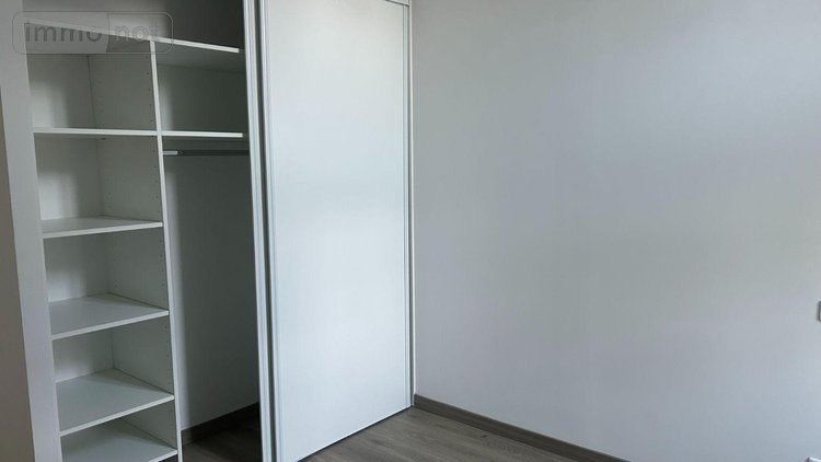 Location appartement Glénac 56200 Morbihan 75 m2 3 pièces 650 euros