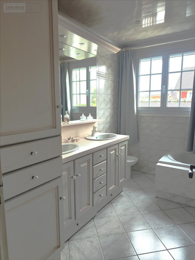 Maison a vendre Le Thuit-de-l'Oison 27370 Eure 169 m2 6 pièces 259000 euros