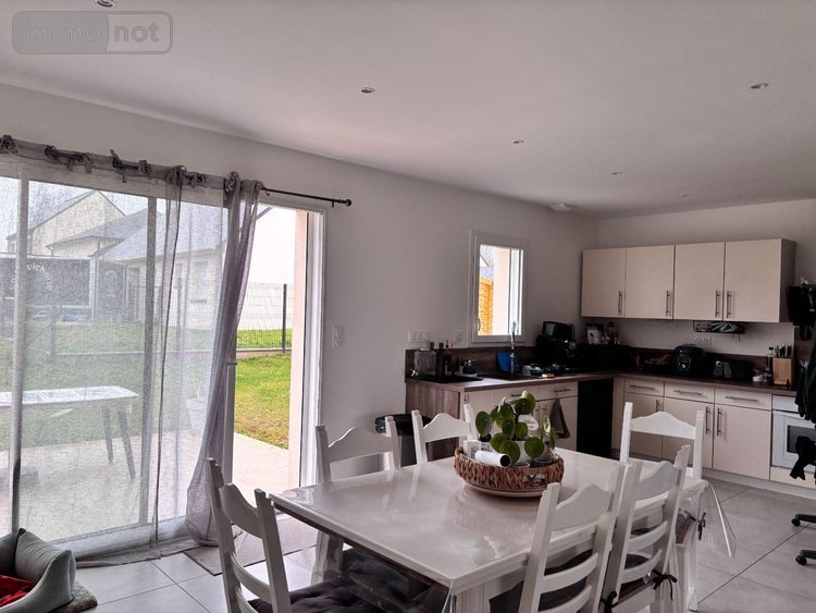 Location maison Saint-Méen-le-Grand 35290 Ille-et-Vilaine 78 m2 3 pièces 930 euros