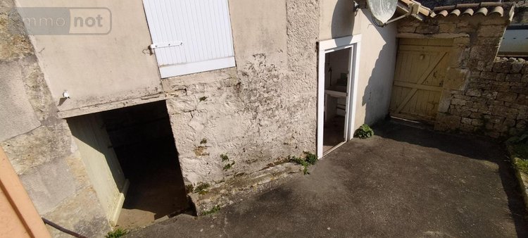 Maison a vendre Melle 79500 Deux-Sèvres 76 m2 4 pièces 69850 euros