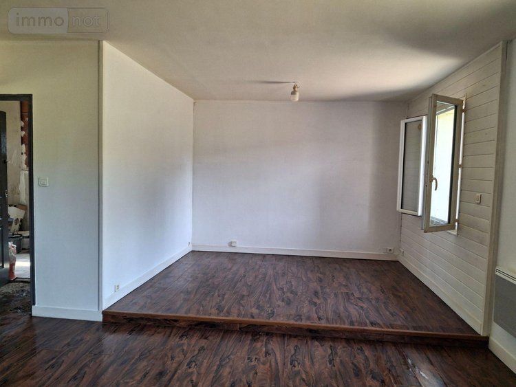 Maison a vendre Menet 15400 Cantal 4 pièces 76320 euros