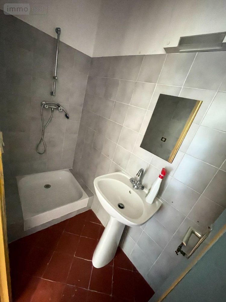 Maison a vendre Pierrevert 04860 Alpes-de-Haute-Provence 77 m2 4 pièces 137800 euros