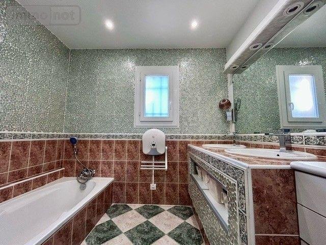 Maison a vendre Valensole 04210 Alpes-de-Haute-Provence 152 m2 5 pièces 647400 euros