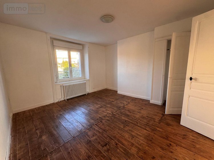 Maison a vendre Saint-Junien 87200 Haute-Vienne 211 m2 10 pièces 243950 euros