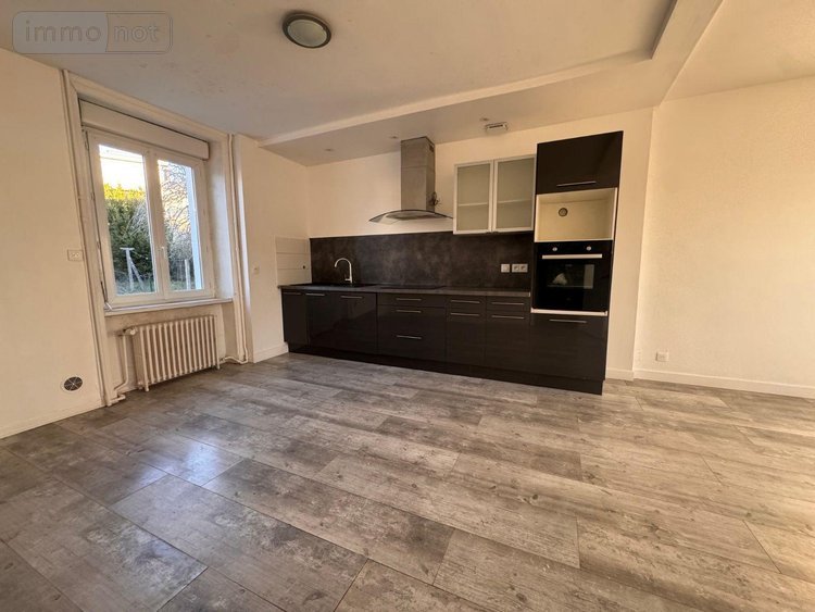 Maison a vendre Saint-Junien 87200 Haute-Vienne 211 m2 10 pièces 243950 euros