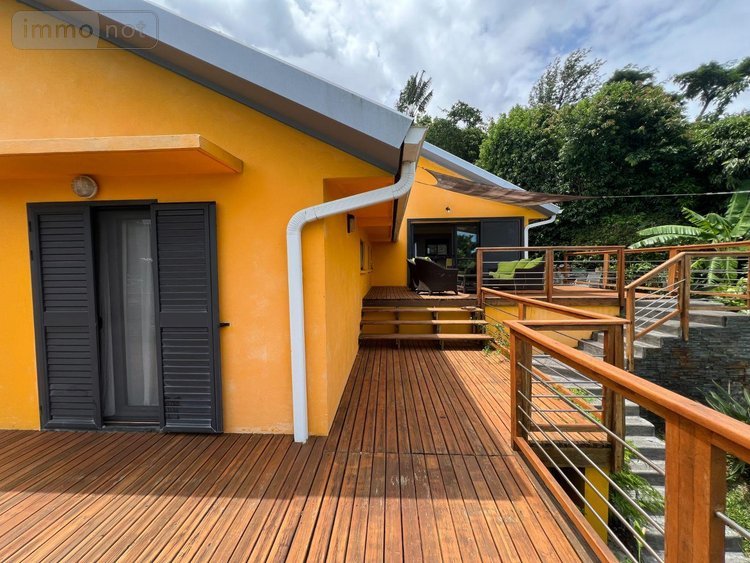 Maison a vendre La-Montagne 97417 Réunion 122 m2 5 pièces 473000 euros