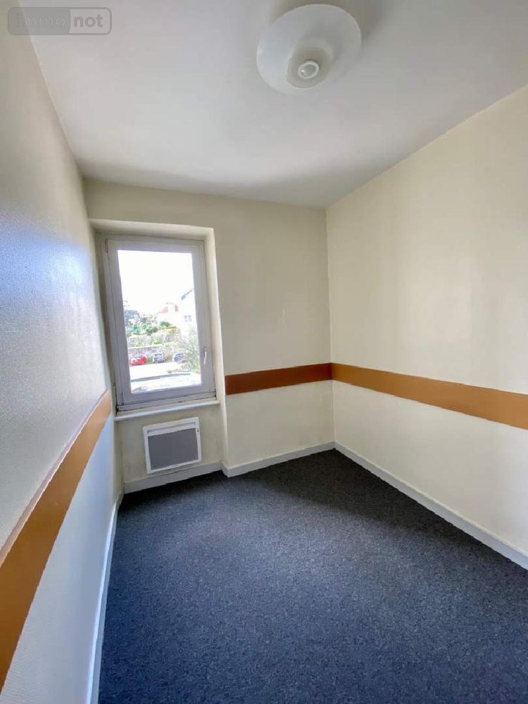 Location fonds et murs commerciaux Concarneau 29900 Finistère 55 m2  750 euros