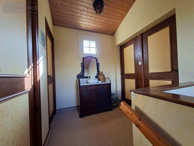 Maison a vendre Nueil-les-Aubiers 79250 Deux-Sèvres 137 m2 6 pièces 184625 euros