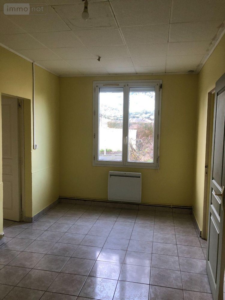 Location maison Issoudun 36100 Indre 60 m2 2 pièces 550 euros