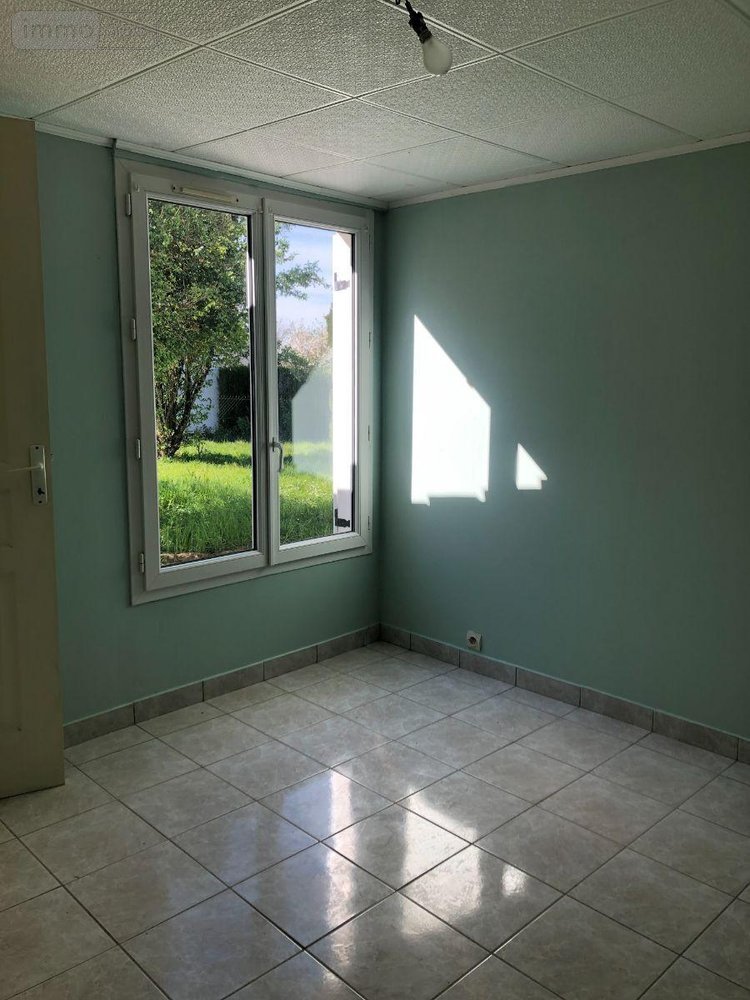 Location maison Issoudun 36100 Indre 60 m2 2 pièces 490 euros