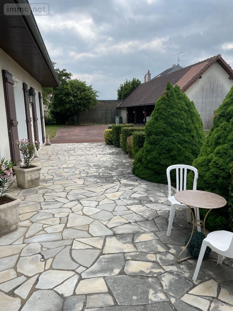Maison a vendre Buzançais 36500 Indre 220 m2 6 pièces 285000 euros