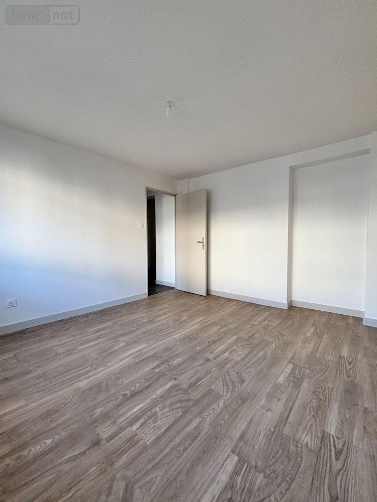 Location appartement Fougères 35300 Ille-et-Vilaine 107 m2 4 pièces 850 euros