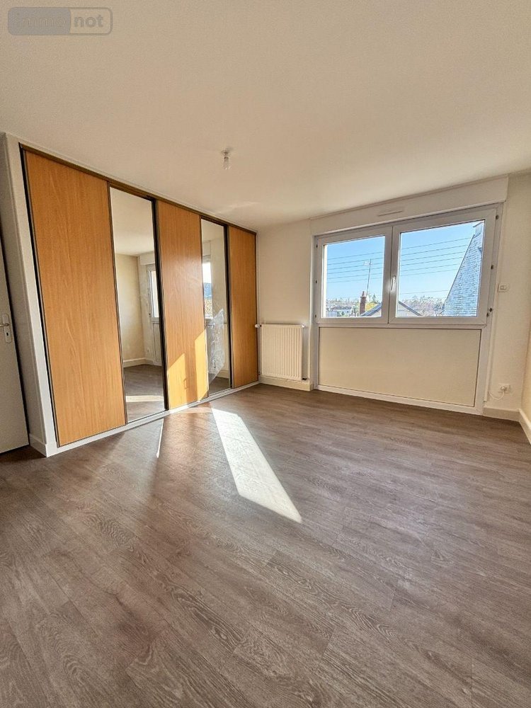 Location appartement Fougères 35300 Ille-et-Vilaine 107 m2 4 pièces 850 euros